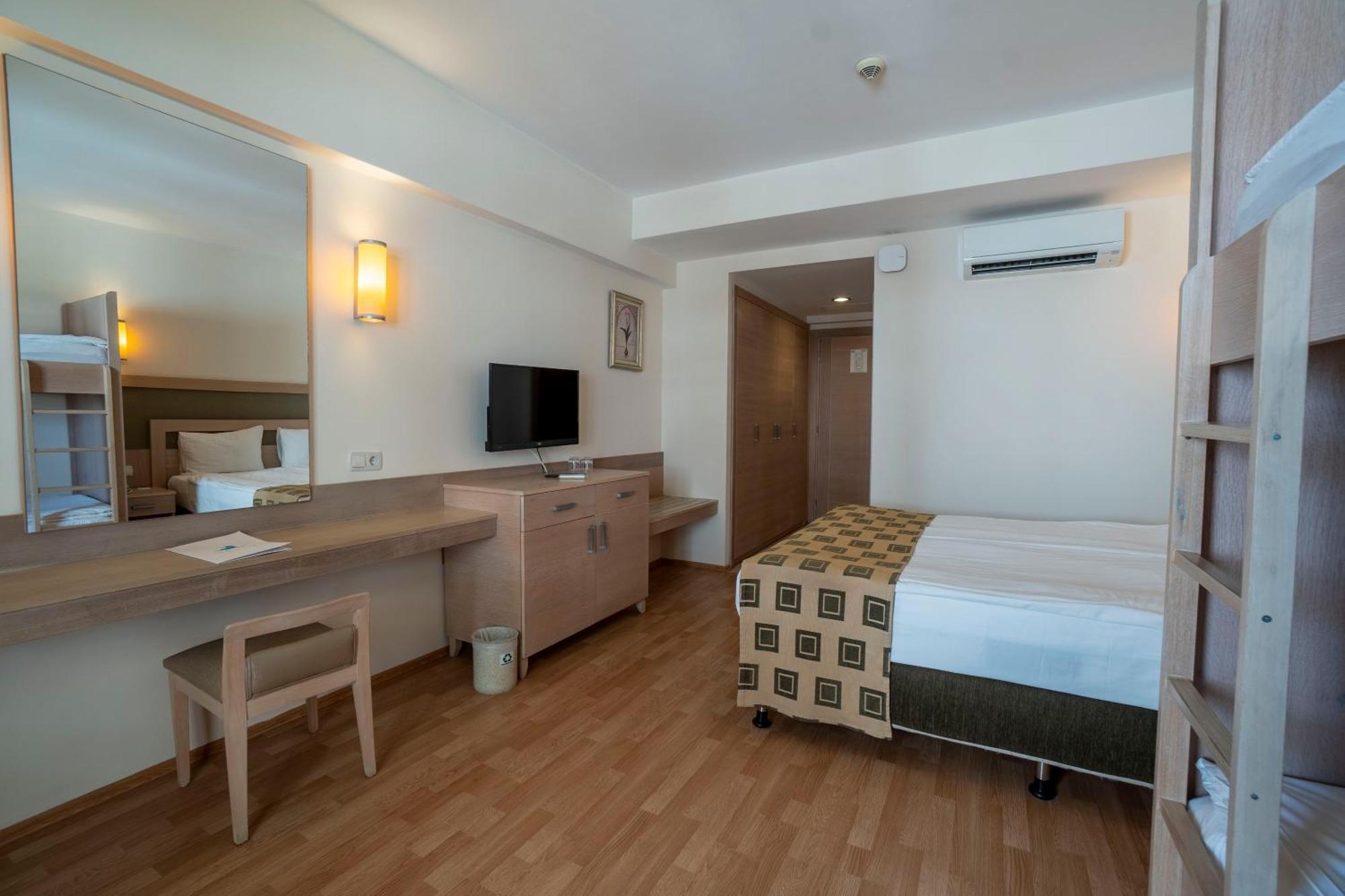 Side Breeze Hotel أنطاليا المظهر الخارجي الصورة