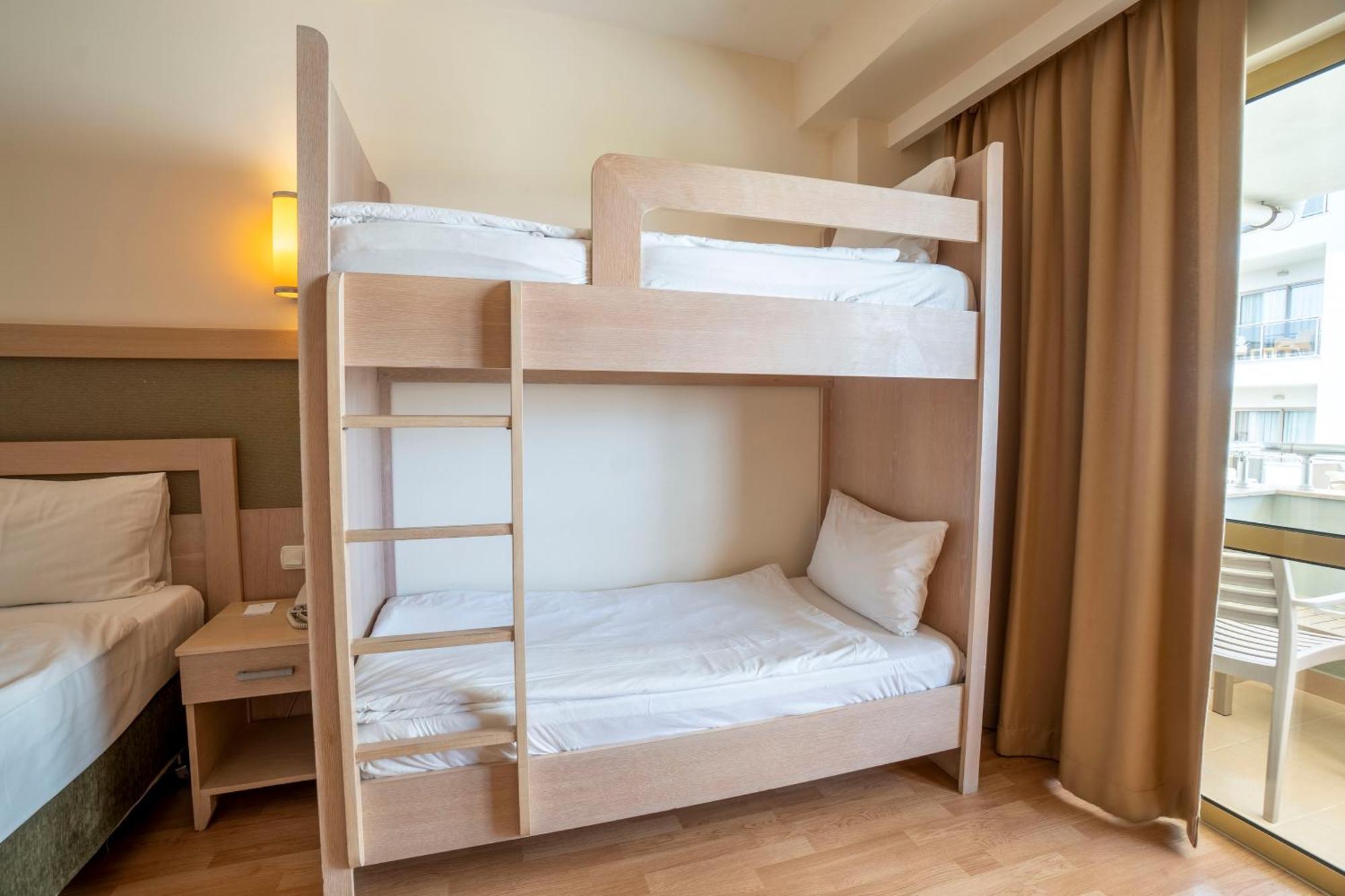 Side Breeze Hotel أنطاليا المظهر الخارجي الصورة