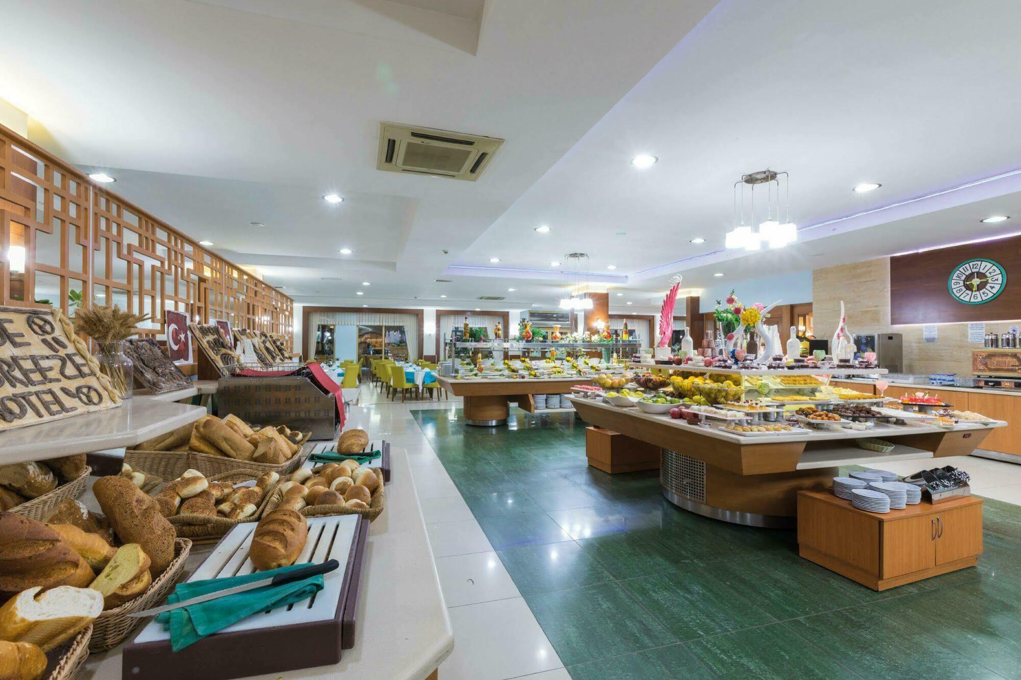 Side Breeze Hotel أنطاليا المظهر الخارجي الصورة